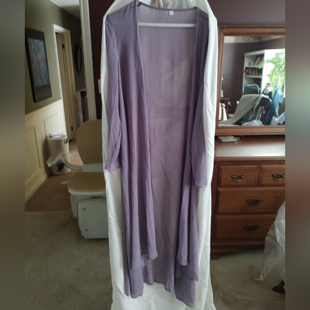 Luxurious Purple and White Robe for Relaxation